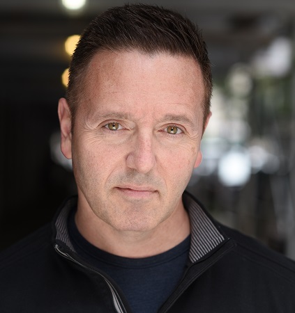 Crossing Over with Psychic Medium John Edward